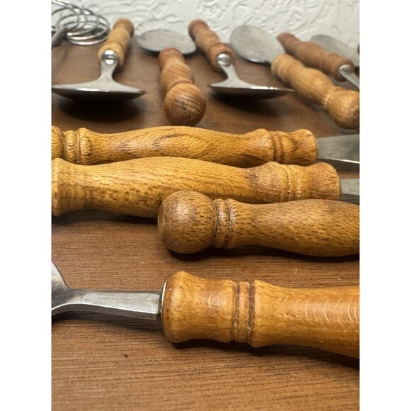 Old Homestead 22 Pc Flatware Set Wooden Handle MCM Stainless Taiwan Cutlery - Picture 6 of 11